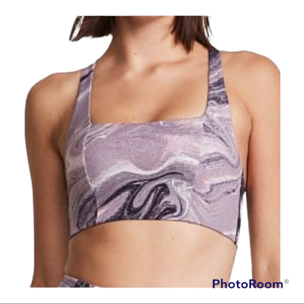 Women Victoria’s Secret Sports Bra Medium Support 36 B